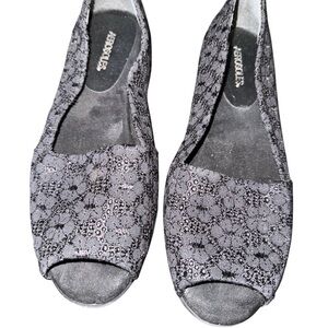 Aerosoles Women's Black Peep Toe Shoes